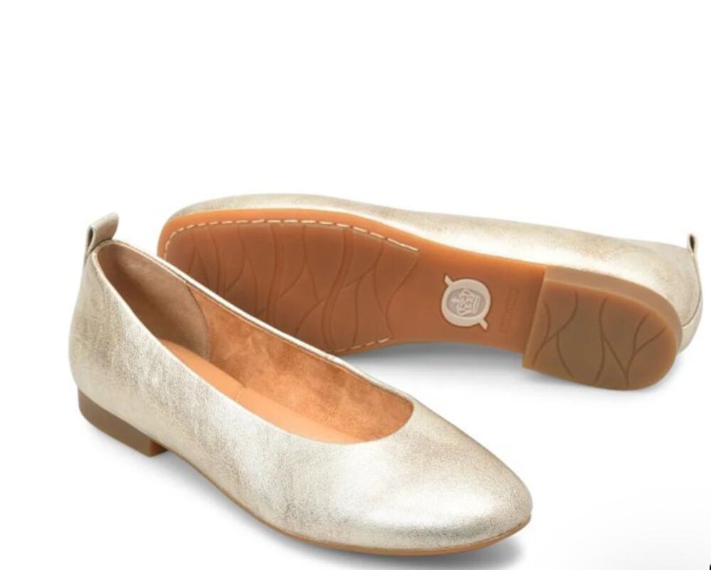 Born Women's SZ 39 8 Patrice Ballet Flat in Light Gold NEW IN BOX